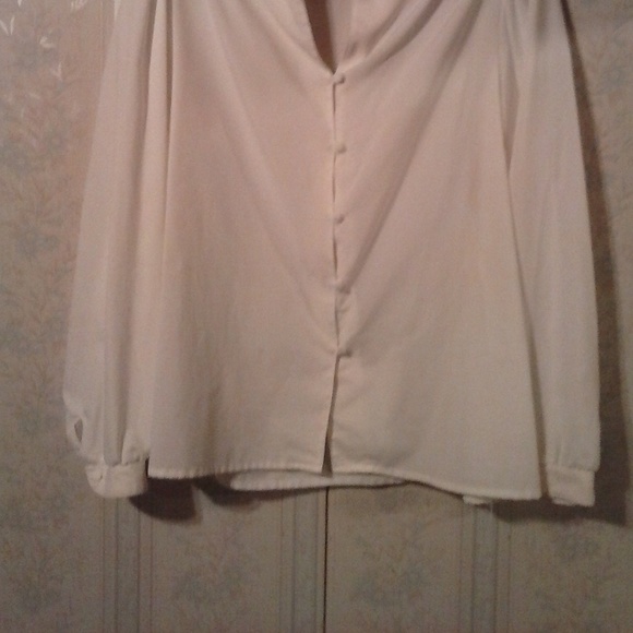 *LADY ARROW MYSTIQUE WHITE SILKY BLOUSE - Picture 6 of 6